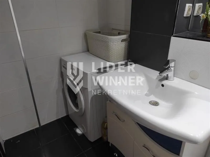 Rent, four bedroom apartment, 260m², Savski Venac, Beograd