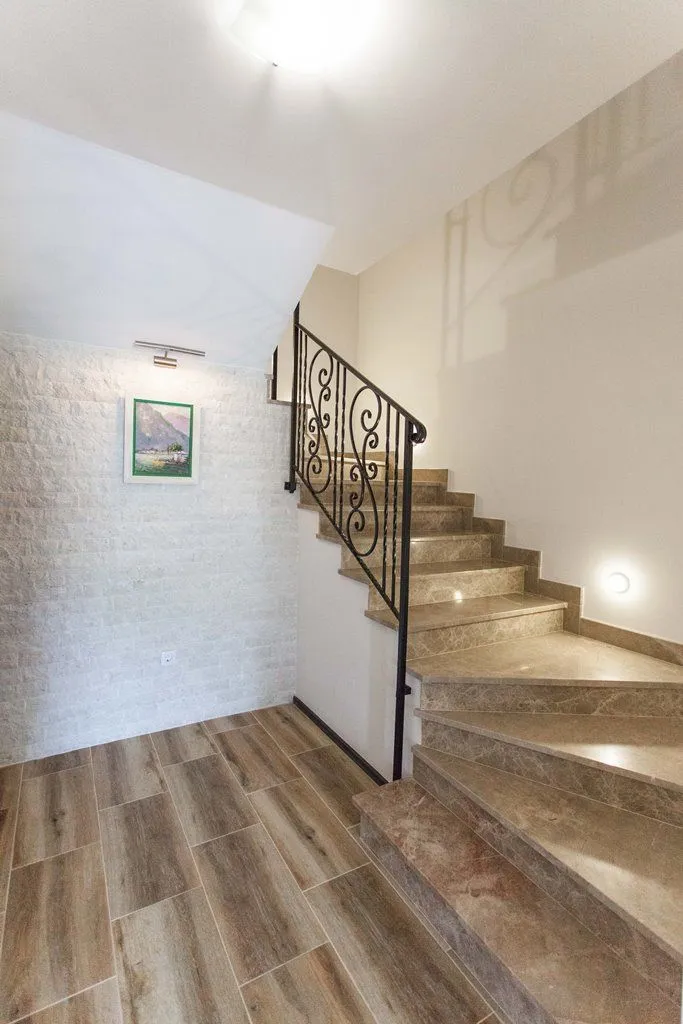 Sale, apartment, 140m², Kamenovo, Budva