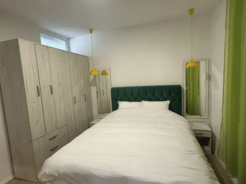 Izdavanje, dvosoban stan, 80m², Kumbor, Herceg Novi - image 2