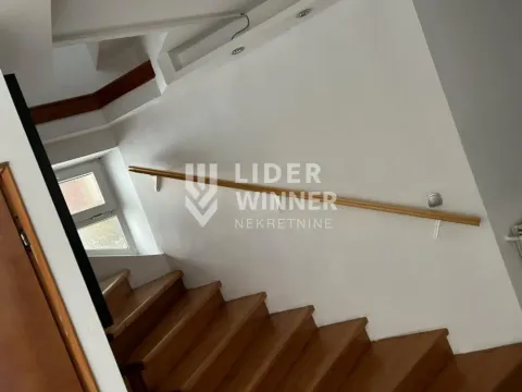 Izdavanje, poslovni prostor, 175m², Stari Grad, Beograd - image 9