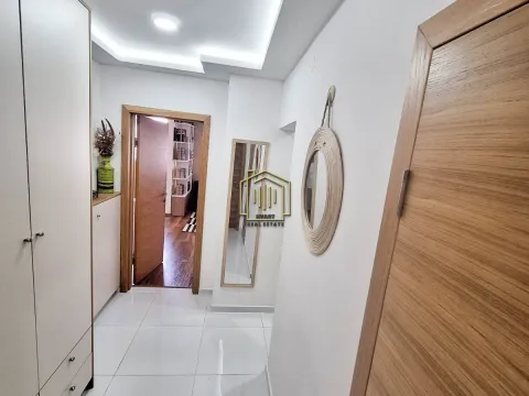 Sale, three bedroom apartment, 89m², Podgorica, Crna Gora - image 19