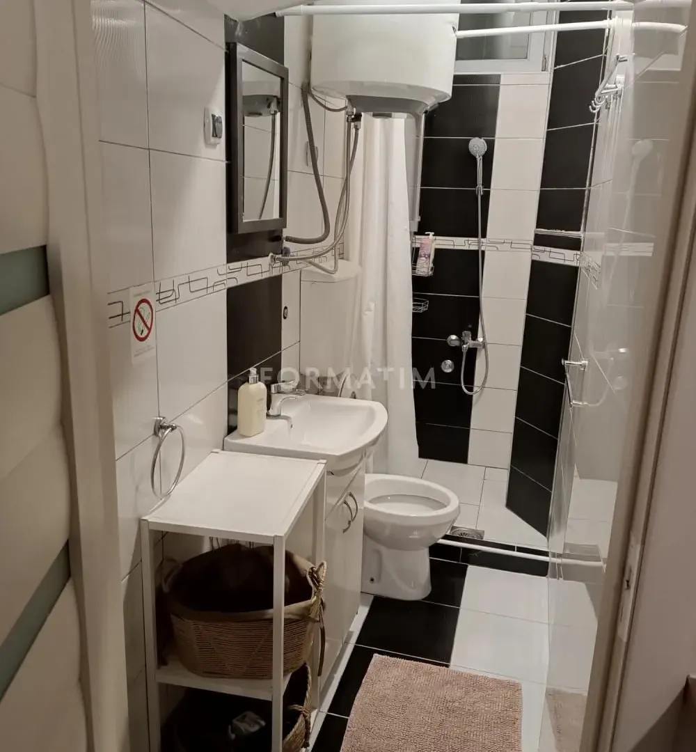 Izdavanje, jednosoban stan, 31m², Stari Grad, Beograd