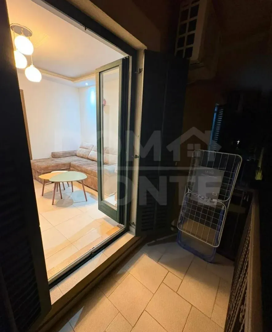 Izdavanje, jednosoban stan, 30m², Tivat, Crna Gora