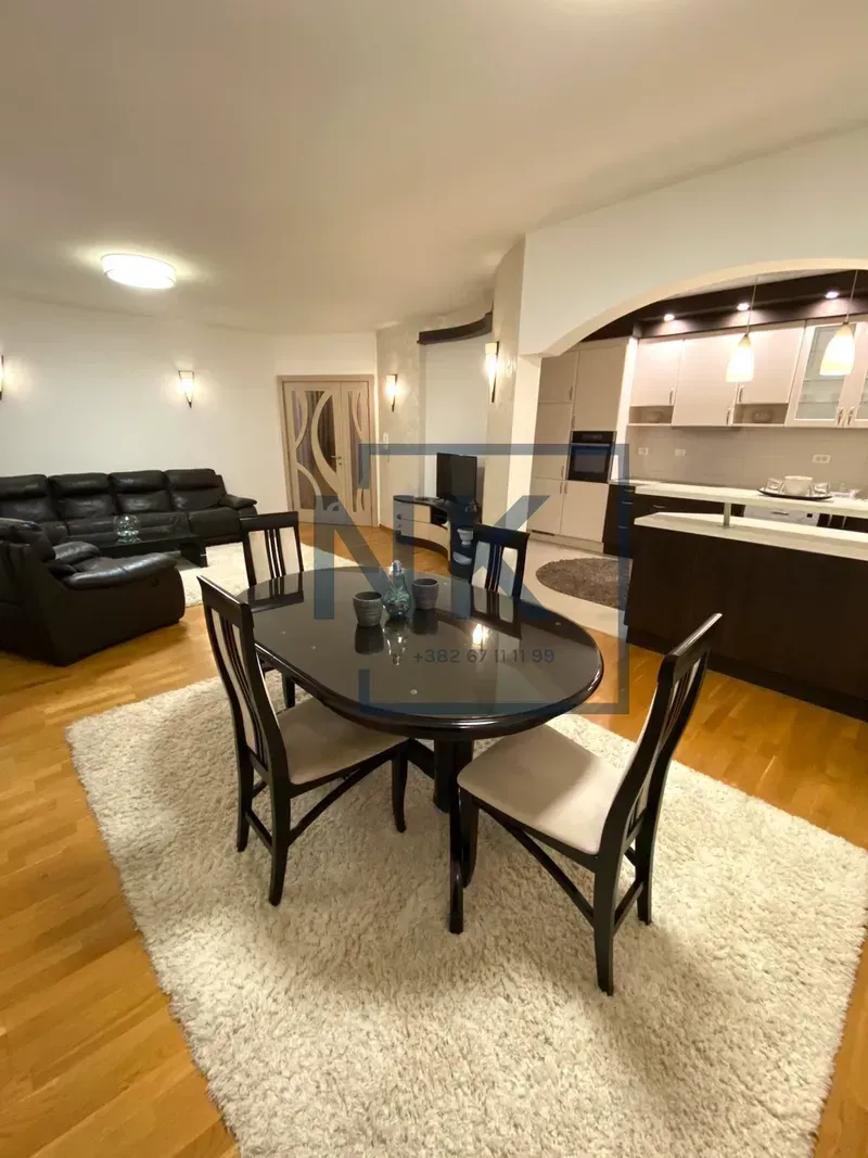 Izdavanje, trosoban stan, 120m², City Kvart, Podgorica