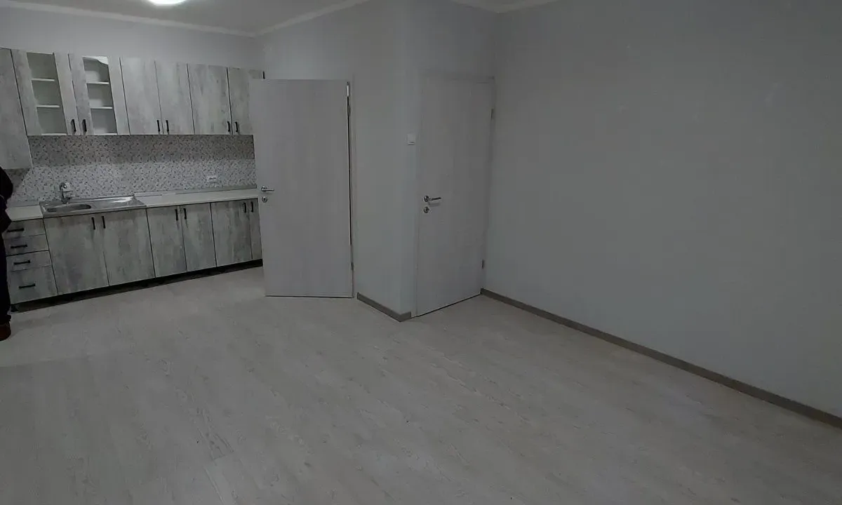 Izdavanje, poslovni prostor, 42m², Preko Morače, Podgorica