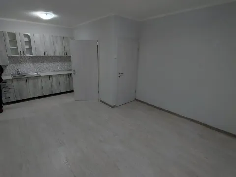 Izdavanje, poslovni prostor, 42m², Preko Morače, Podgorica