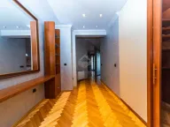 Prodaja, četvorosoban stan, 355m², Preko Morače, Podgorica - image 35