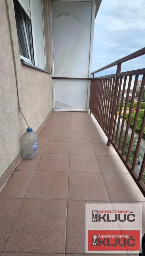 Rent, studio apartment, 27m², Bulevar patrijarha Pavla, Novi Sad Sve Podlokacije
