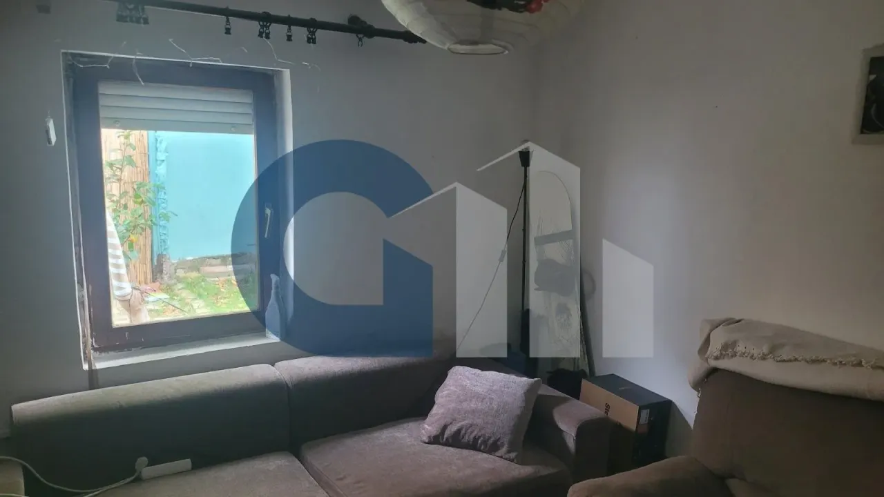 Prodaja, kuća, 49m², Vračar, Šid