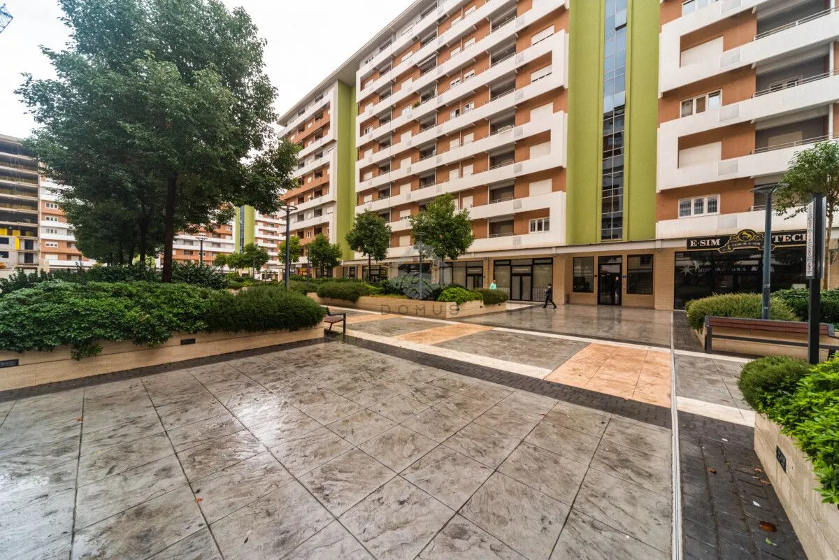 Rent, two bedroom apartment, 71m², Central Point, Podgorica