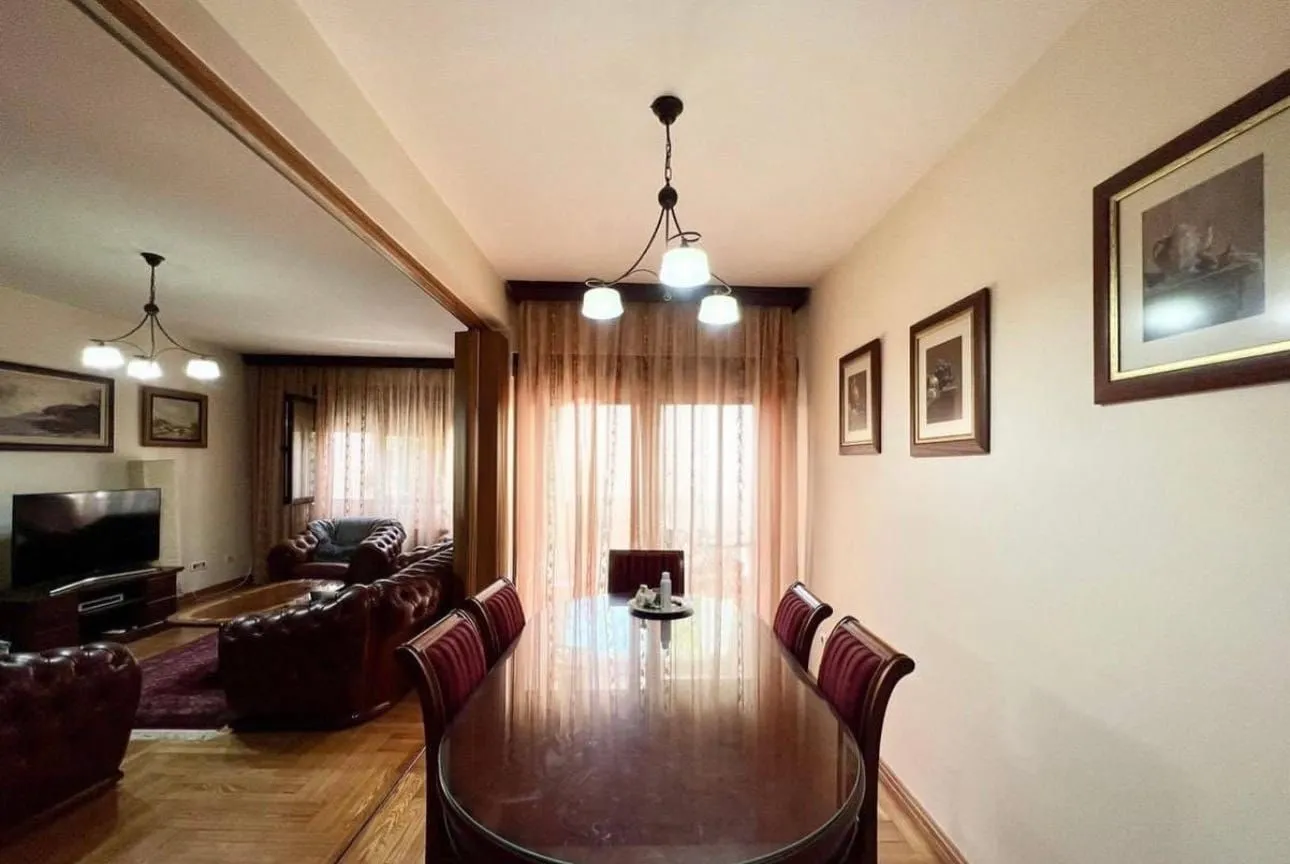 Prodaja, kuća, 200m², Gorica C, Podgorica
