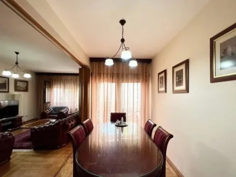 Prodaja, kuća, 200m², Gorica C, Podgorica - image 2