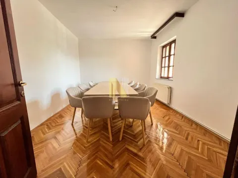 Izdavanje, kuća, 450m², Bulevar Evrope, Novi Sad Sve Podlokacije - image 28