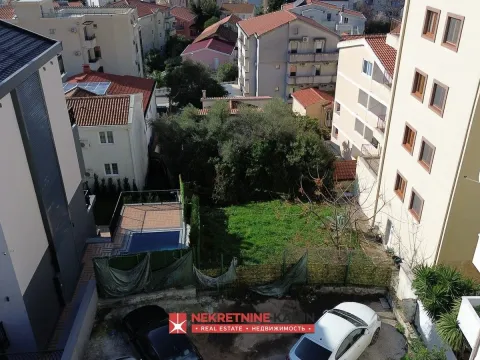 Zemljište in Podkošljun