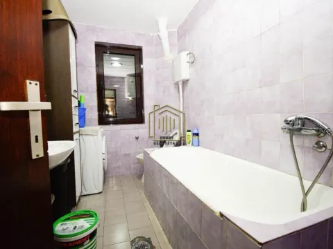 Prodaja, kuća, 260m², Stari Aerodrom, Podgorica - image 17