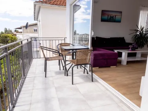 Rent, two bedroom apartment, 60m², Šušanj, Bar - image 10