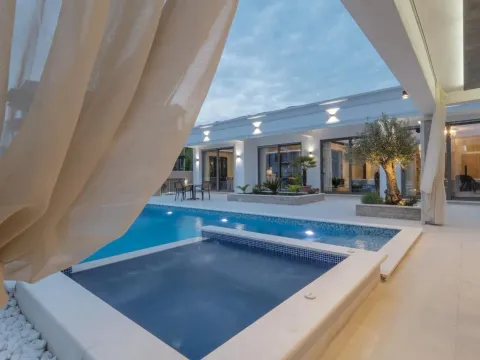 Sale, house, 190m², Prijevor, Budva - image 17