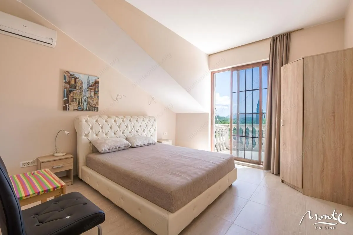 Prodaja, kuća, 316m², Tivat, Crna Gora