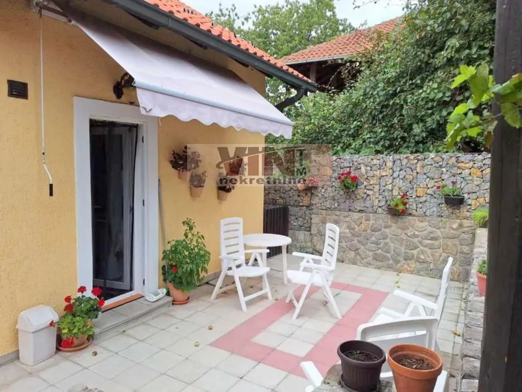 Sale, house, 500m², Jajinci, Voždovac Sve Podlokacije