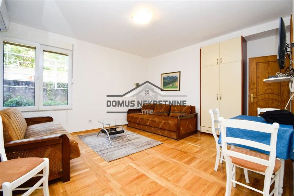Izdavanje, stan, 40m², Gorica C, Podgorica