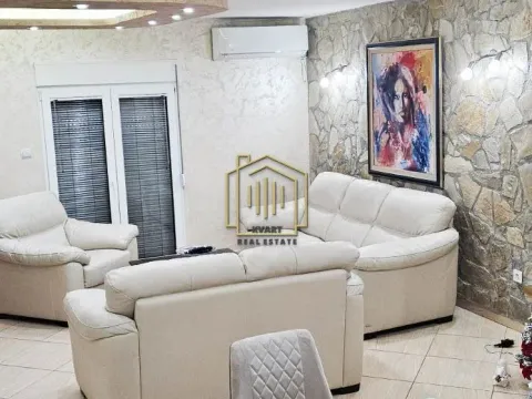 Prodaja, kuća, 200m², Cijevna, Podgorica - image 18