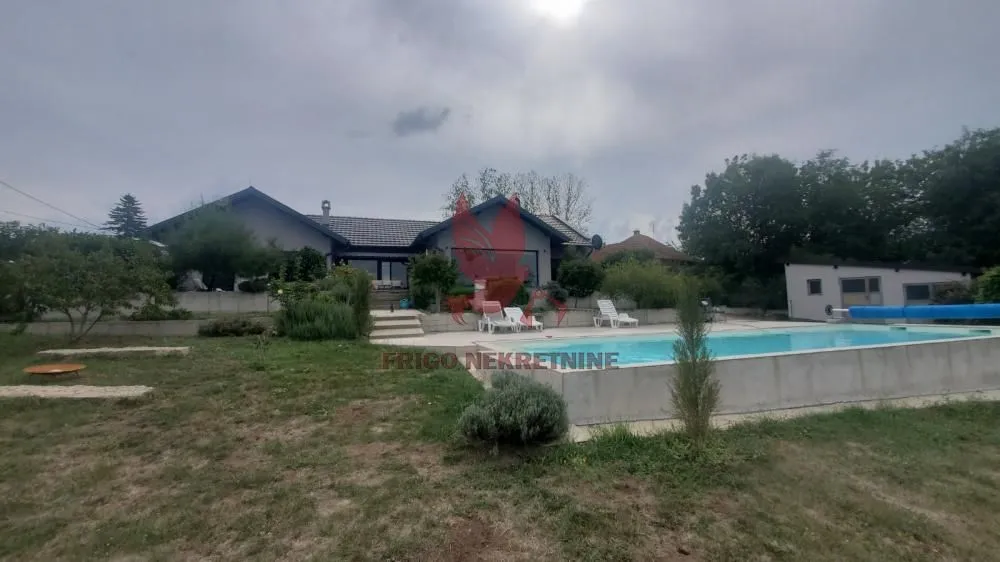 Prodaja, kuća, 234m², Granice, Mladenovac