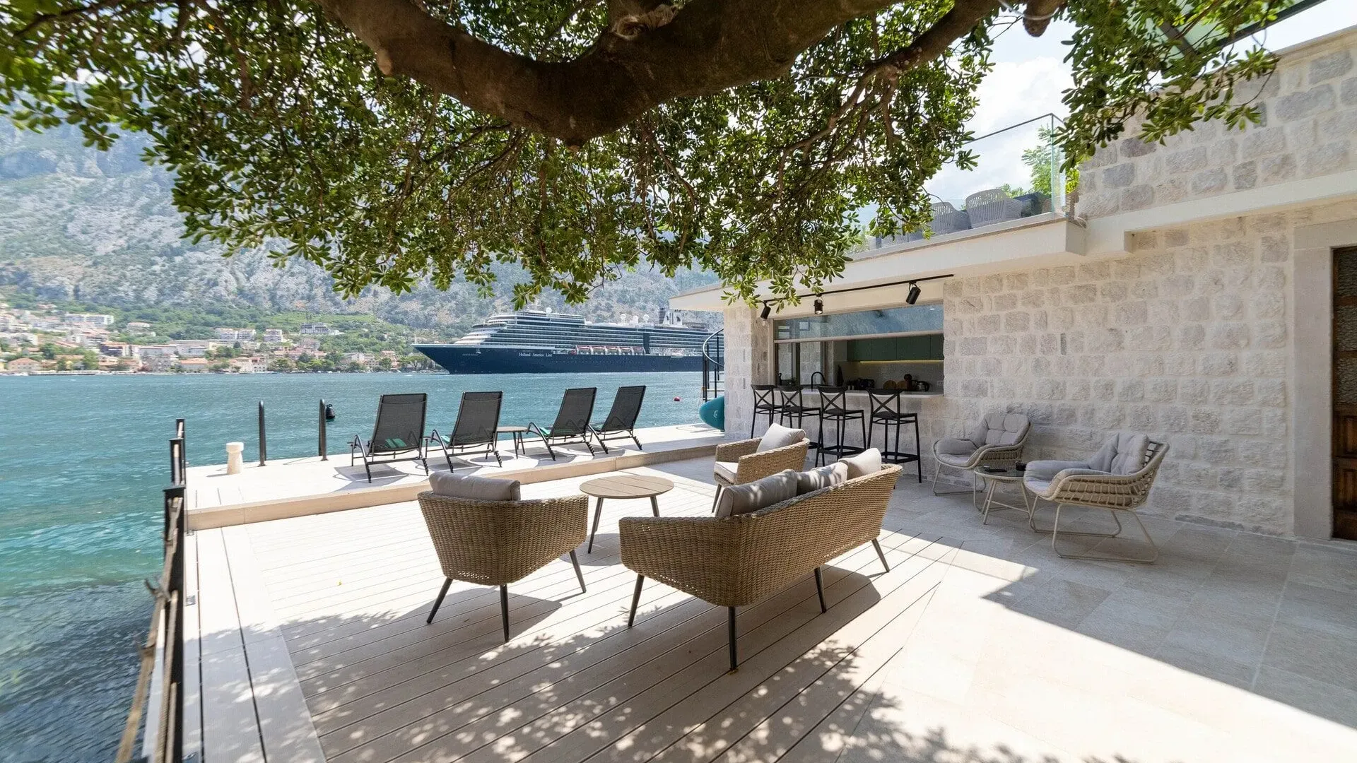 Prodaja, kuća, 183m², Muo, Kotor