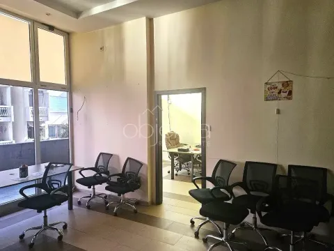 Izdavanje, poslovni prostor, 65m², Tivat, Crna Gora - image 2