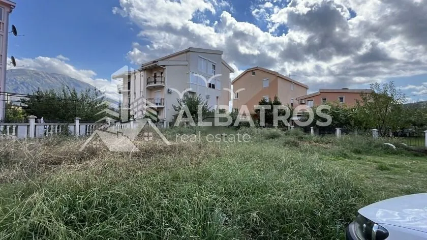 Rent, land lot, 668m², Centar, Bar