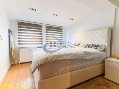 Sale, three bedroom apartment, 83m², Južni Bulevar, Vračar Sve Podlokacije - image 14
