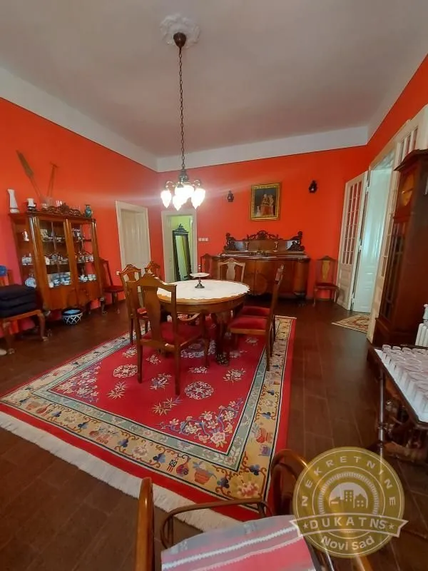Prodaja, kuća, 187m², Sremska Kamenica, Petrovaradin