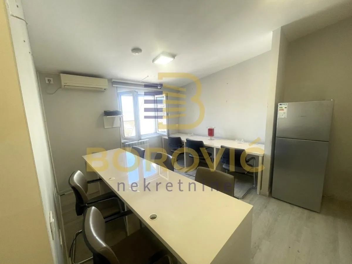 Sale, apartment, 118m², Đeram Pijaca, Beograd