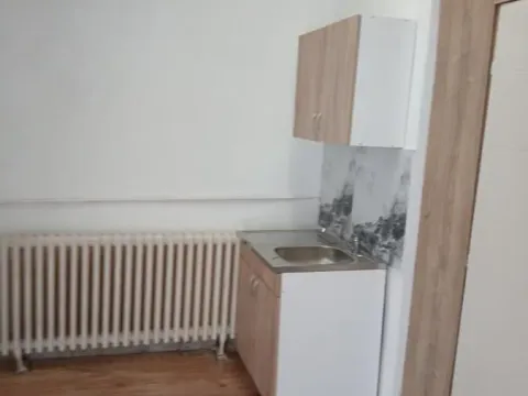 Izdavanje, poslovni prostor, 30m², Centar, Novi Sad - image 3