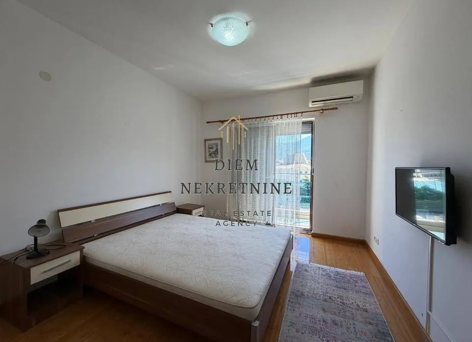 Prodaja, jednosoban stan, 65m², Centar, Bar