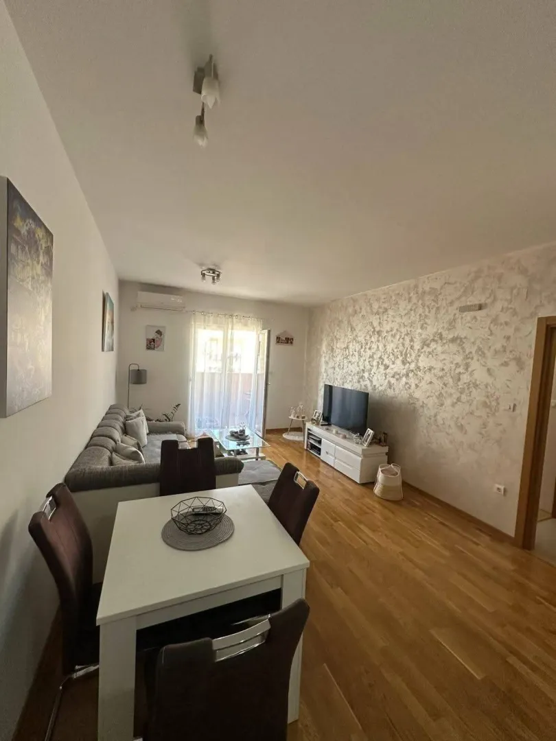 Prodaja, jednosoban stan, 48m², Tuški Put, Podgorica