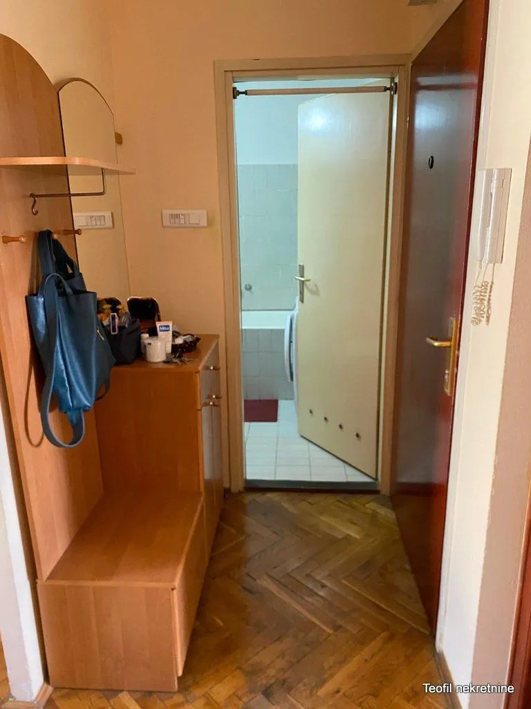 Sale, four bedroom apartment, 84m², Stari Grad, Beograd