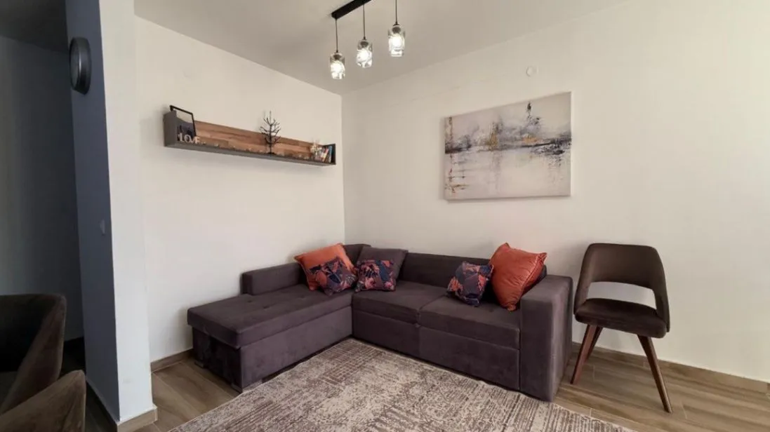 Rent, one bedroom apartment, 44m², Centar, Budva