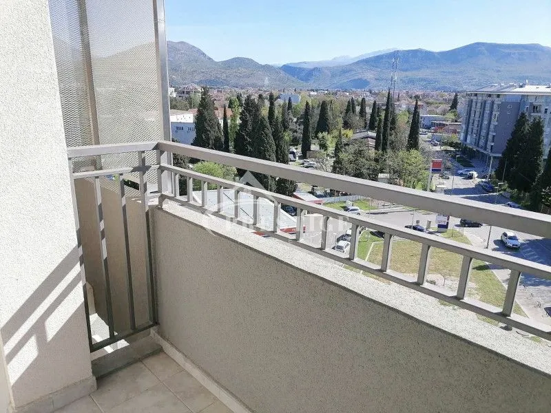 Rent, one bedroom apartment, 45m², City Kej, Podgorica