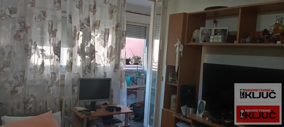 Sale, three bedroom apartment, 70m², Bulevar Oslobodjenja, Novi Sad Sve Podlokacije
