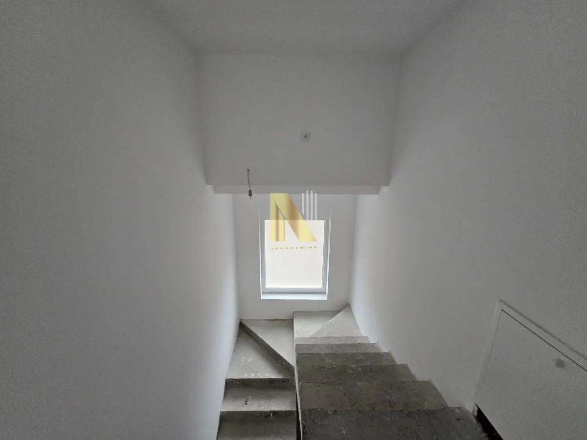 Prodaja, kuća, 125m², Ledinci, Petrovaradin