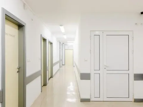 Sale, office space, 149m², Slavujev Venac, Zvezdara Sve Podlokacije