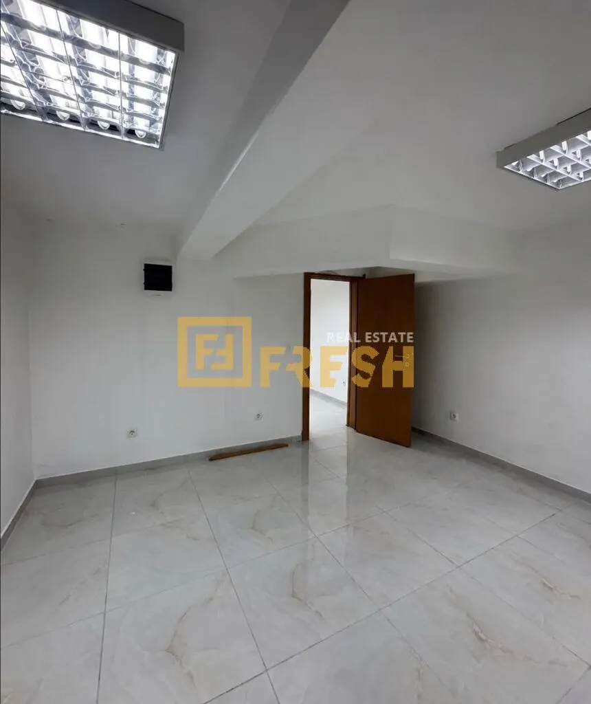 Sale, office space, 64m², Gintaš, Podgorica