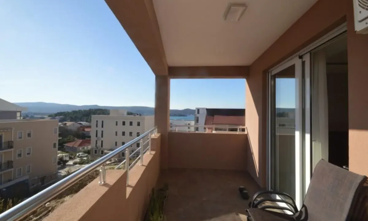 Prodaja, dvosoban stan, 84m², Tivat, Crna Gora