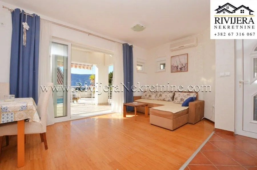 Prodaja, jednosoban stan, 43m², Centar, Herceg Novi