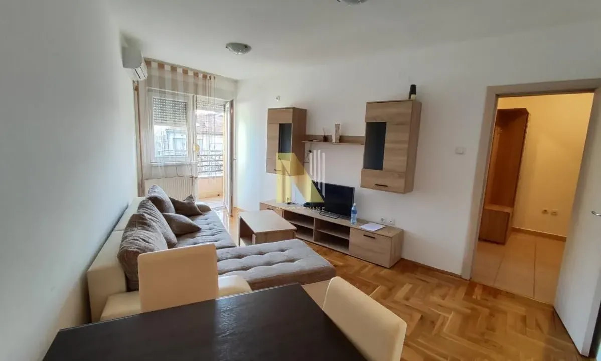 Prodaja, jednosoban stan, 43m², Bulevar Evrope, Novi Sad Sve Podlokacije