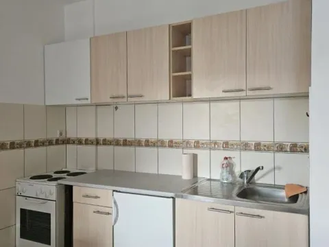 Izdavanje, garsonjera, 28m², Centar, Novi Sad - image 5