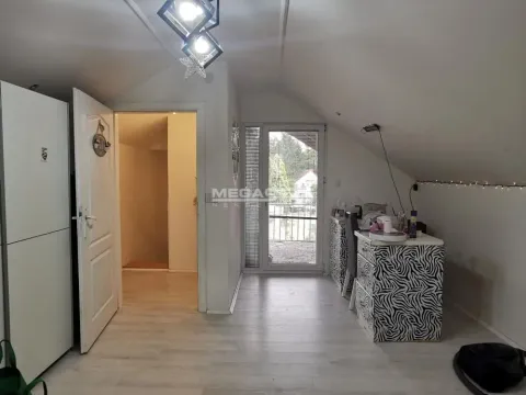 Prodaja, kuća, 130m², Ledine, Beograd - image 11