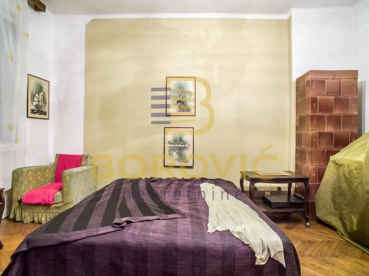 Prodaja, trosoban stan, 95m², Kalenić Pijaca, Vračar Sve Podlokacije