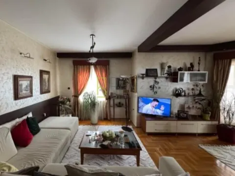 Prodaja, trosoban stan, 109m², Momišići, Podgorica - image 2
