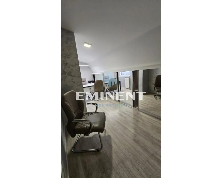 Izdavanje, stan, 118m², Đeram Pijaca, Beograd